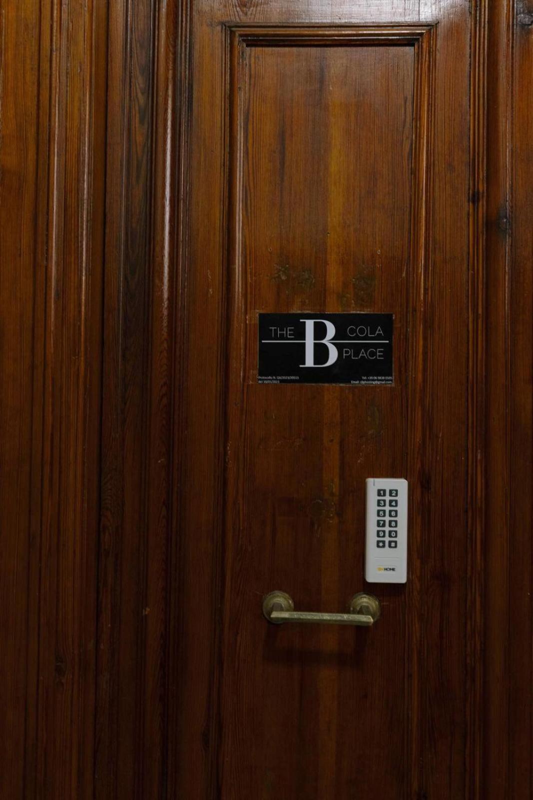 The B Place Cola Roma Dış mekan fotoğraf